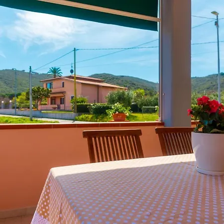 Vila Passeggiata Al Mare Marina di Campo